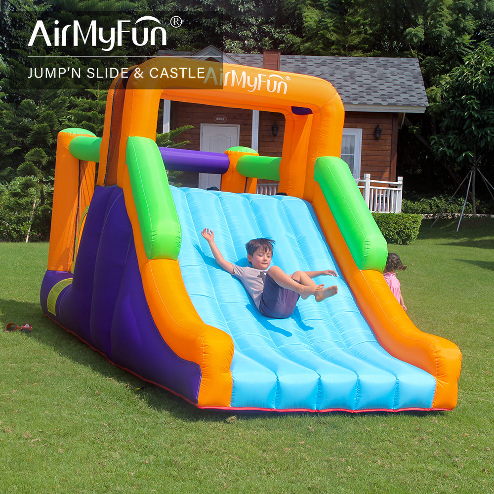 KIDS JUMPER & SLIDE D-13ft.123" W-6ft.5" H-7ft.21"